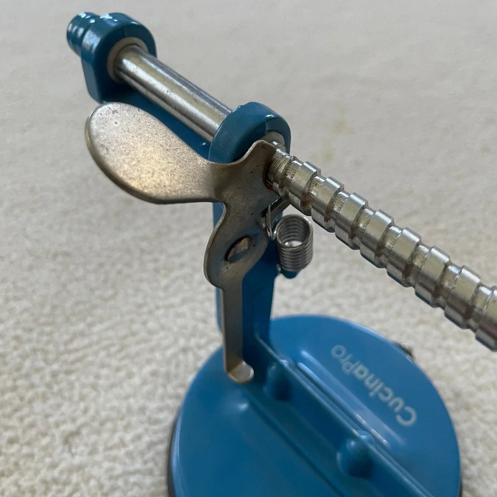 CucinaPro Apple Peeler Corer Slicer Blue Suction Base Hand Crank‎ Kitchen Tool